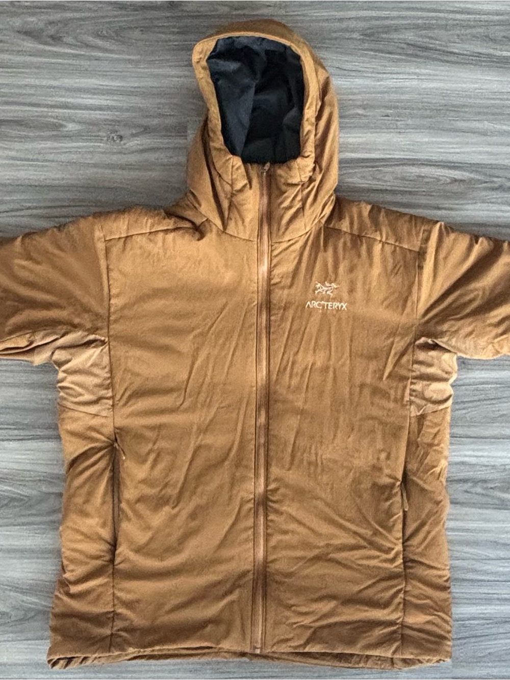 Arc'teryx Men's Atom Hoody in Camel Brown with Hood (XL)